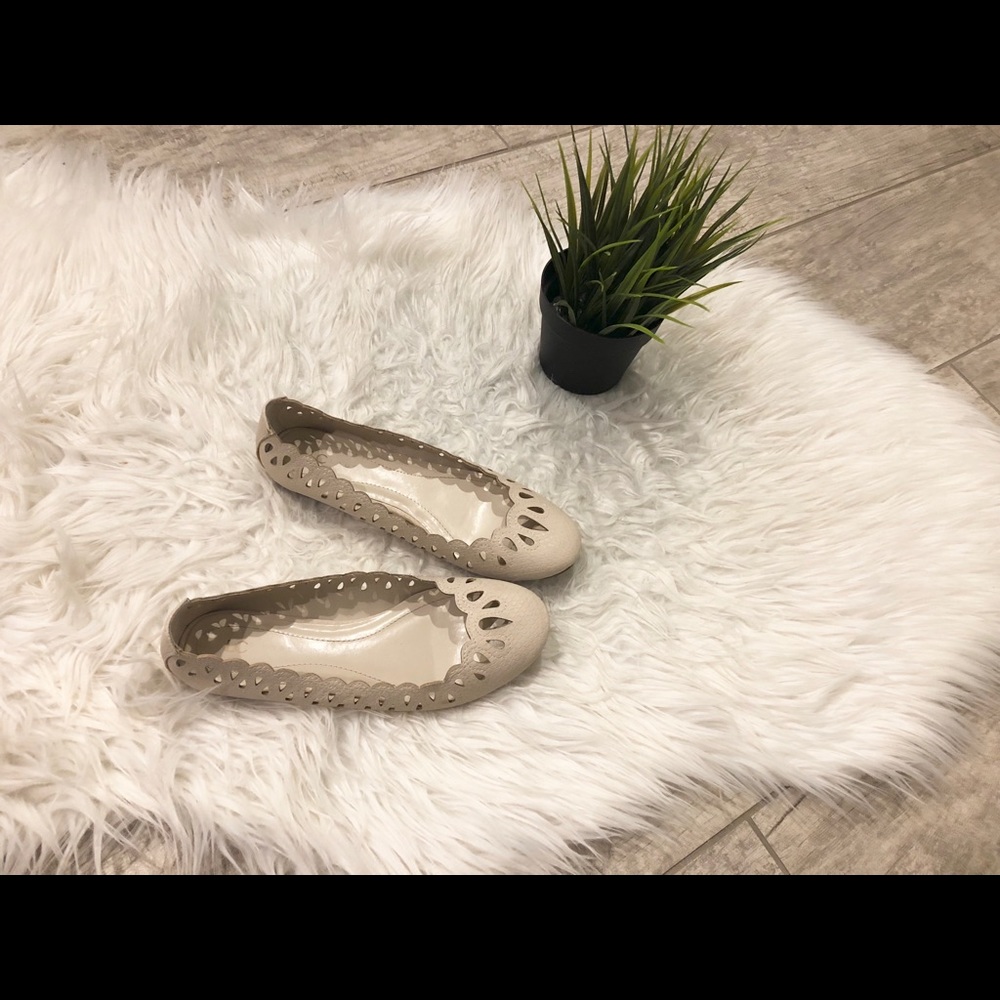 Lauren Conrad flats